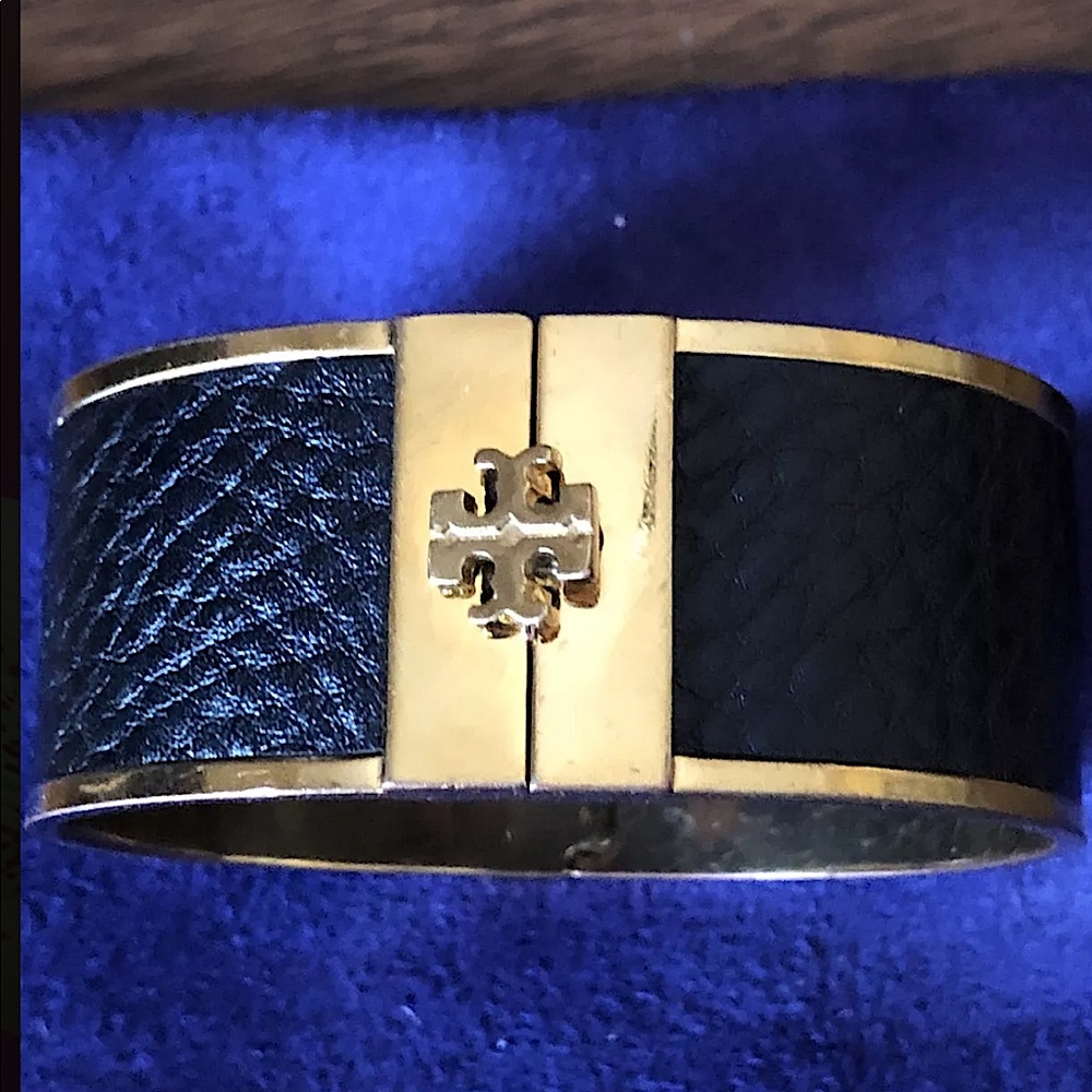 TORY BURCH BLACK GOLD PLATED & LEATHER BRACELET